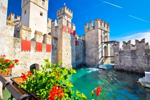 Sirmione – Rocca Scaligera - einer der schönsten Wasserburgen Europas