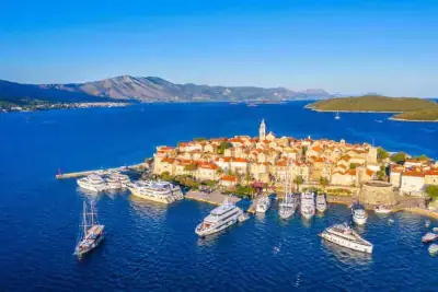 Blick auf Korcula Stadt.