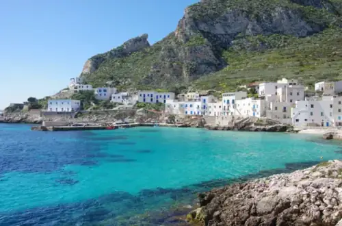 Hafen von Levanzo Ägadische Insel, Nähe Sizilien in Italien