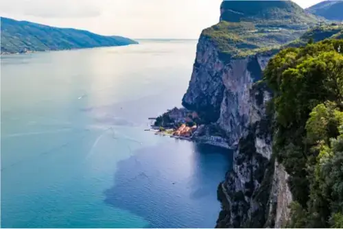 Blick auf den Gardasee von Tremosine, Urlaub am Gardasee.