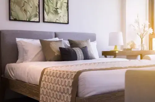 Modernen Schlafzimmers im neuen Design im Hotel