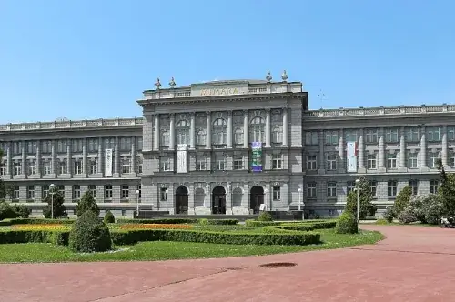 Das Mimara Museum in Zagreb, ein Gebäude im neoklassizistischen Stil.